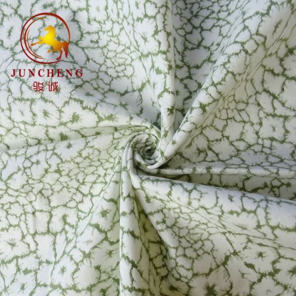 Tela de terciopelo con estampado en relieve